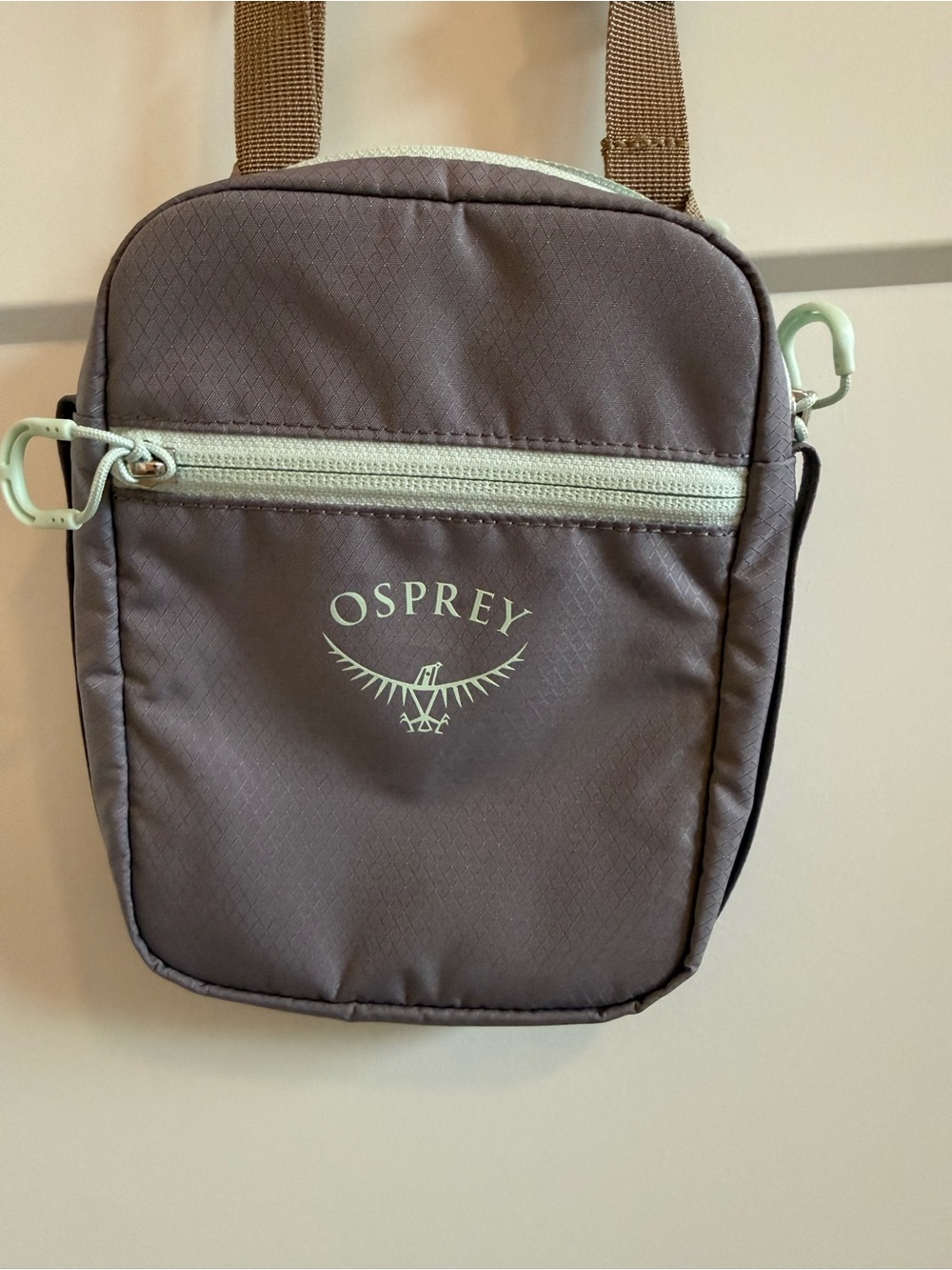 Osprey Crossbody Shoulder Bag Purple Gray Mini Travel Hiking Organizer